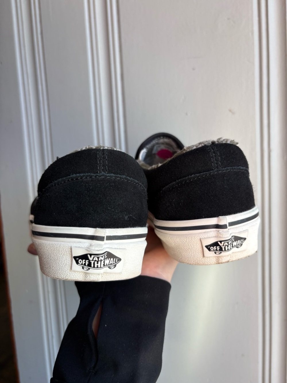VANS Women’s Size 7 Suede Slip On Fleece Lined Plaid Classic Slip-On Black Shoes - Picture 5 of 8